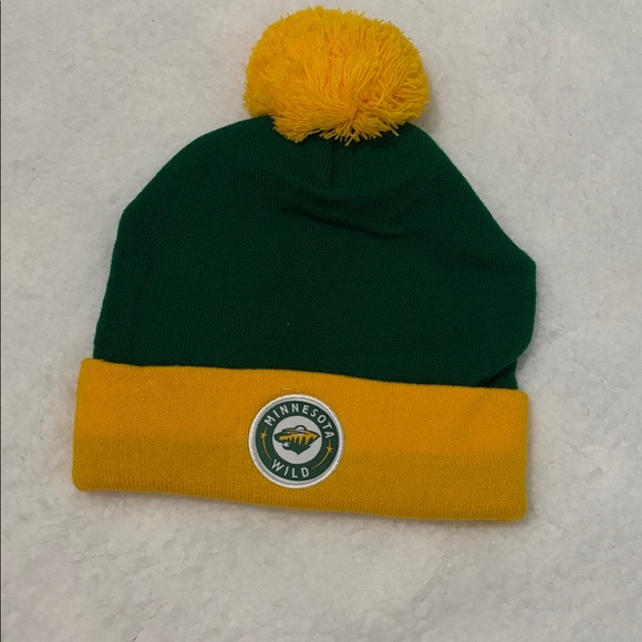 Minnesota Wild Green and Yellow stocking hat Pom-Pom Beanie - Picture 2 of 3